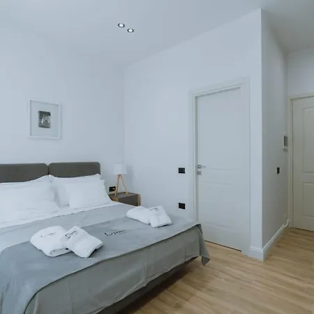 Hotel Dyrmo Berat