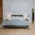 Dyrmo Hotel *