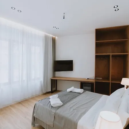Dyrmo Hotel
